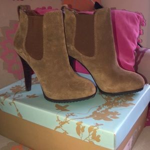 Jessica Simpson high heeled ankle booties 💖